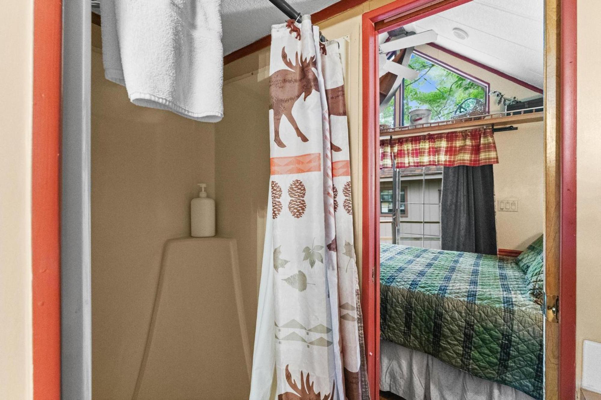 Cascades Inn Tiger Εξωτερικό φωτογραφία